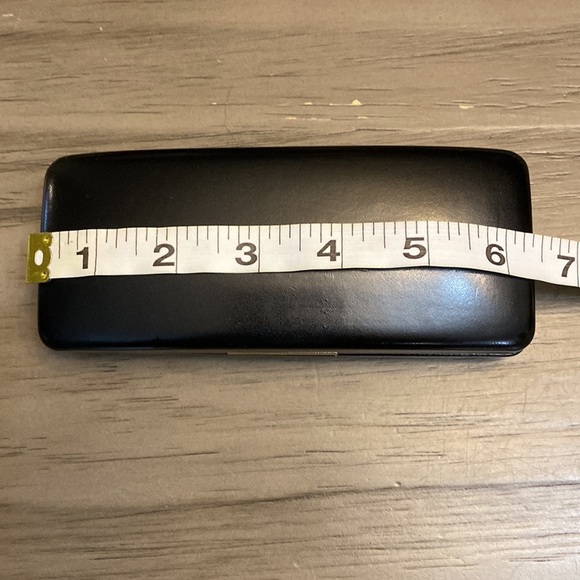 π€ VINTAGE GIVENCHY GLASSES CASE - Picture 8 of 10